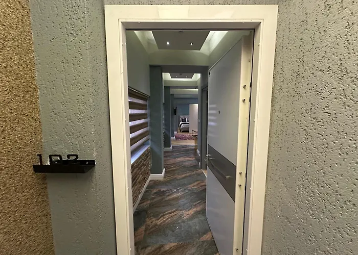 The Sisli Luxury Corner מלון 3*